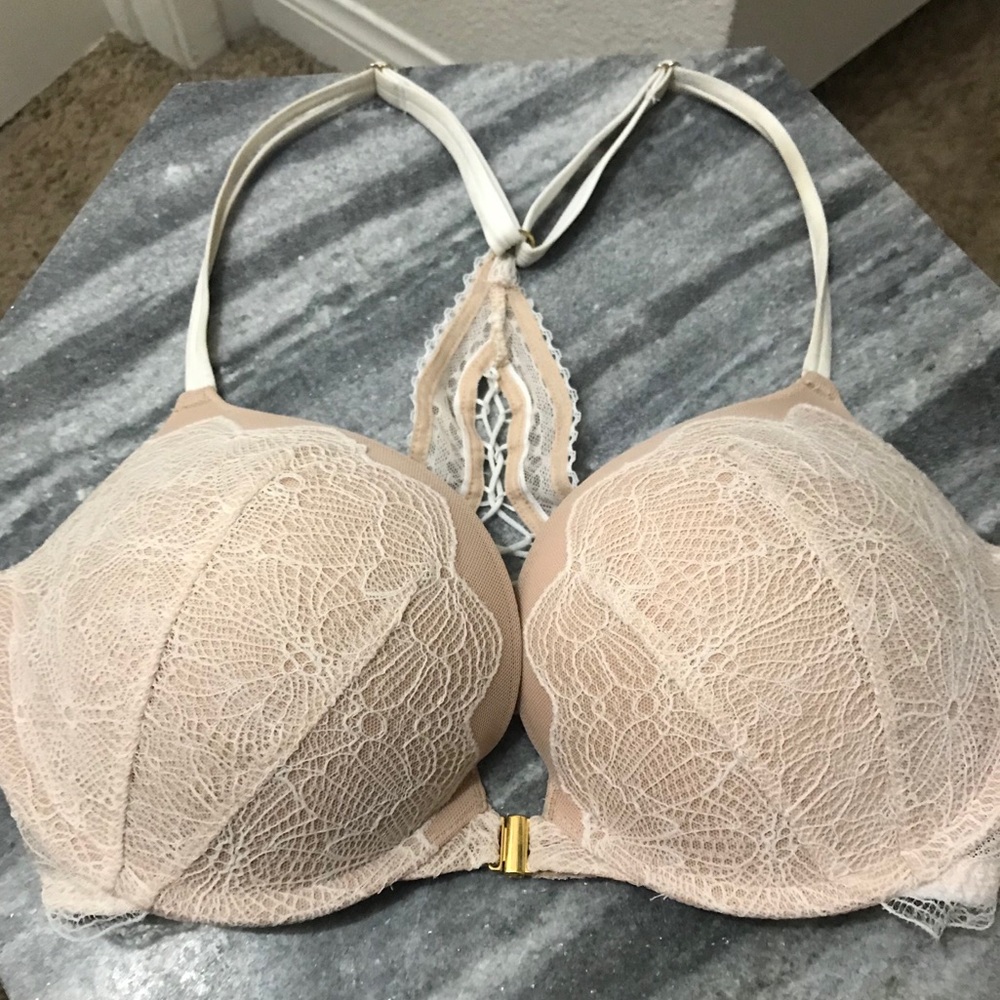 Victoria’s Secret Very Sexy nude lace push-up bra